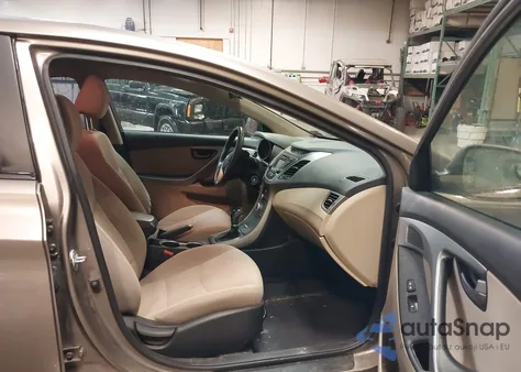 2014 Hyundai Elantra Se из США, поврежденный, VIN 5NPDH4AE2EH519346